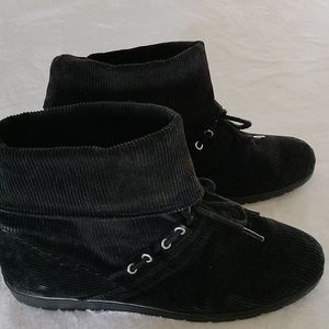 Coasters  Corduroy shoes size 8